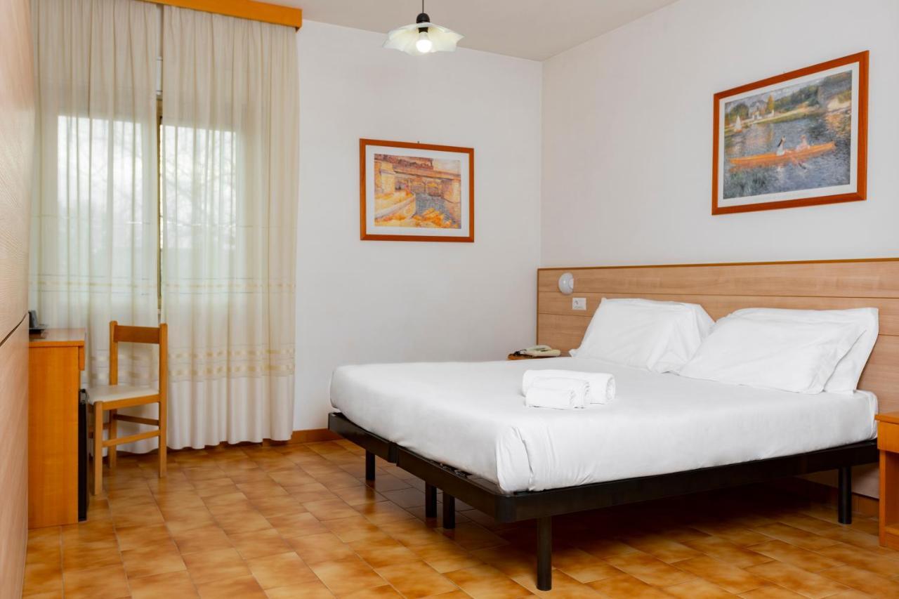Catignano Hotel Gubbio Luaran gambar