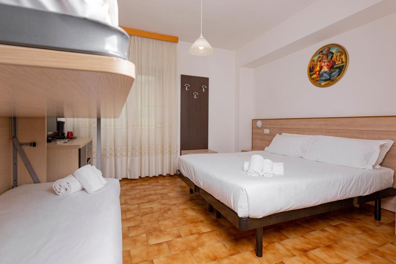Catignano Hotel Gubbio Luaran gambar
